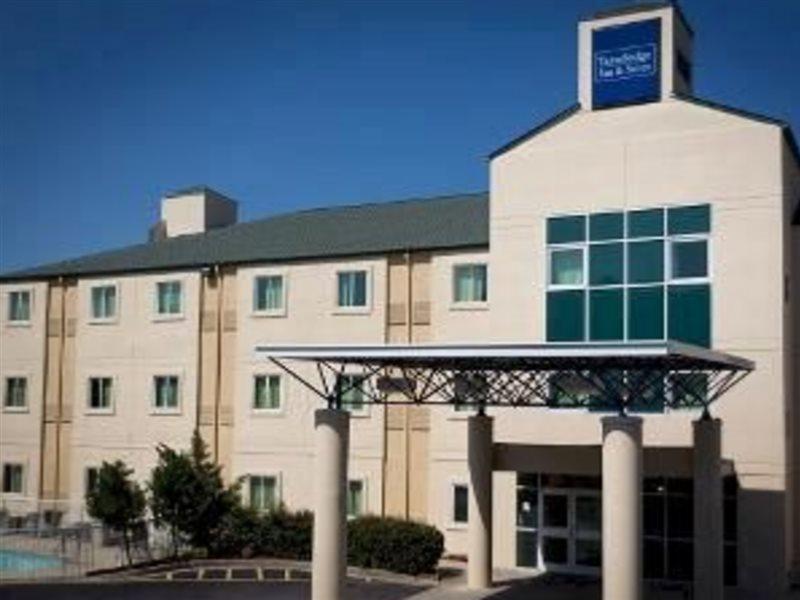 Days Inn & Suites By Wyndham Augusta Near Fort Eisenhower Eksteriør bilde