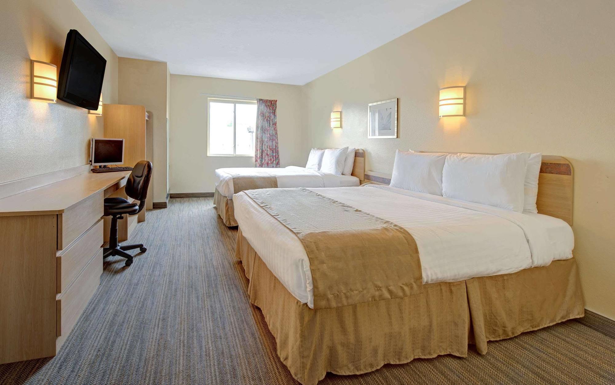 Days Inn & Suites By Wyndham Augusta Near Fort Eisenhower Eksteriør bilde