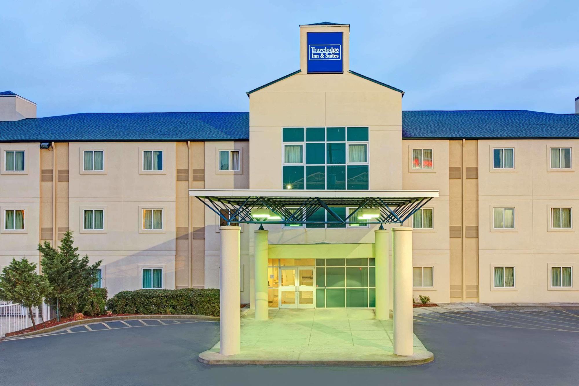 Days Inn & Suites By Wyndham Augusta Near Fort Eisenhower Eksteriør bilde