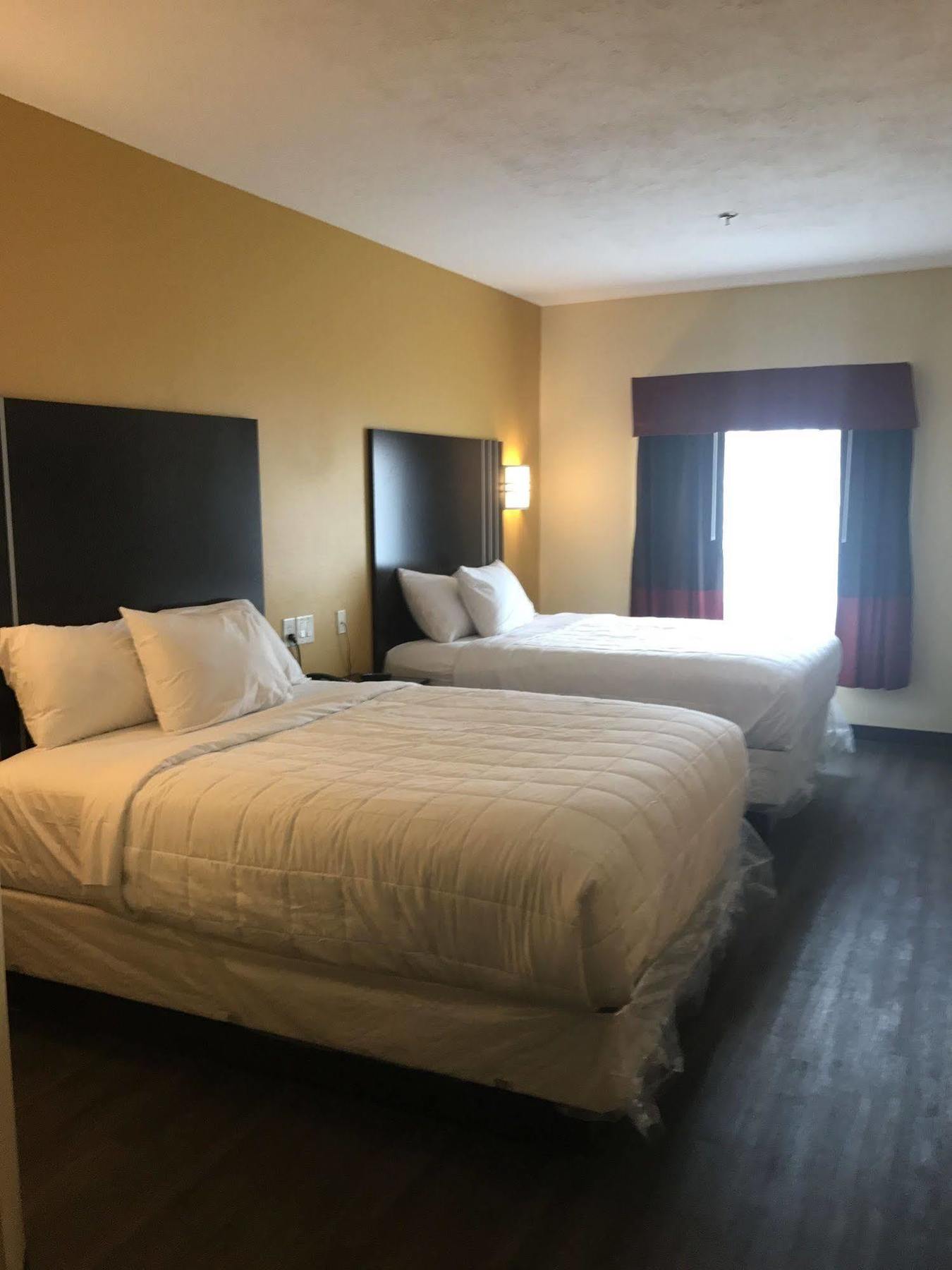 Days Inn & Suites By Wyndham Augusta Near Fort Eisenhower Eksteriør bilde