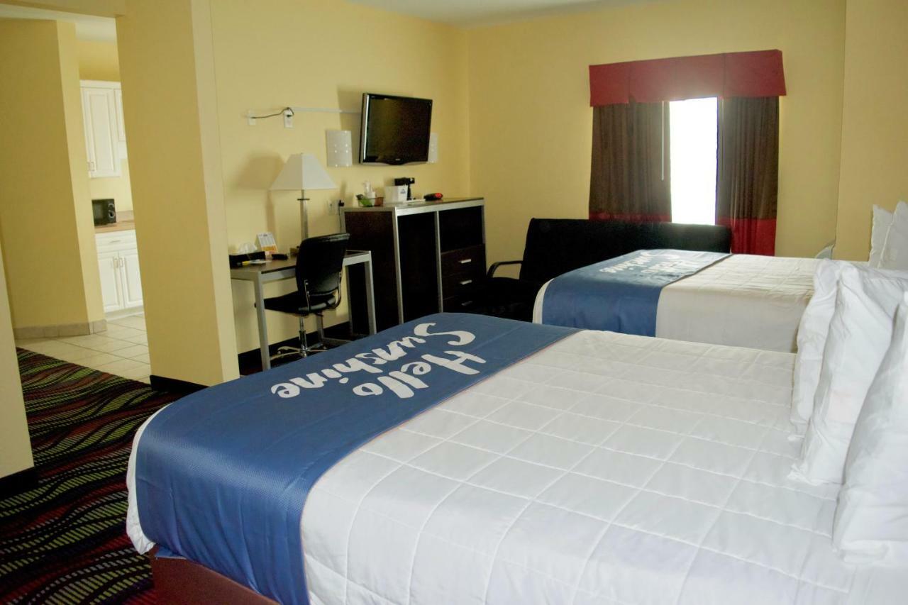 Days Inn & Suites By Wyndham Augusta Near Fort Eisenhower Eksteriør bilde